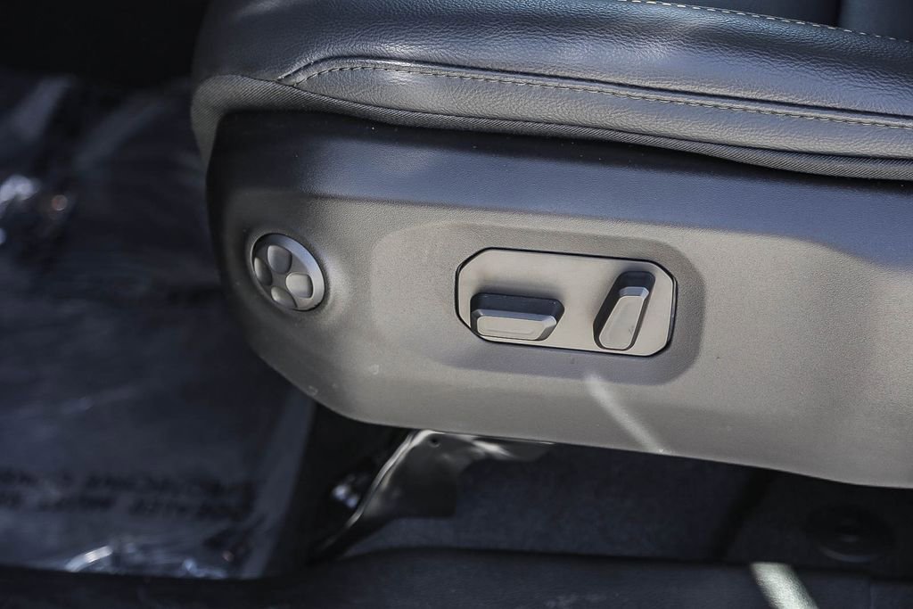 New 2026 Jeep Wrangler Unlimited Sahara AWD/4WD image 22