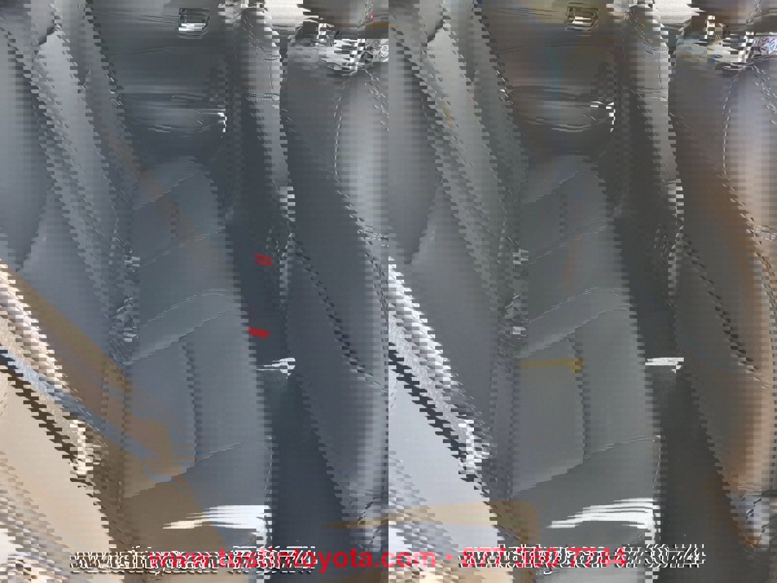 Certified 2022 Toyota Corolla Cross XLE w/ Convenience Package image 14