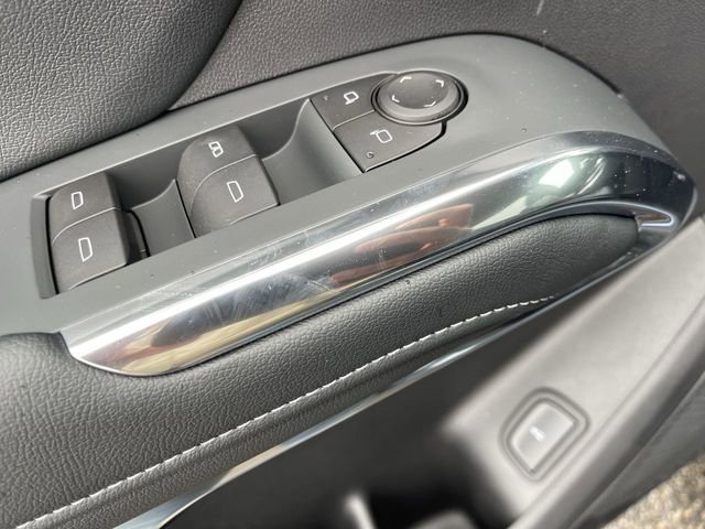 New 2026 Chevrolet Traverse LT w/ Driver Confidence Package image 13