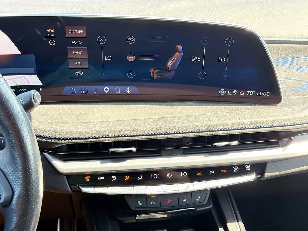 Used 2024 Cadillac XT4 Sport AWD/4WD image 17
