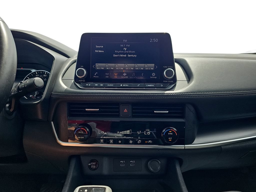 Used 2025 Nissan Rogue SV FWD image 20