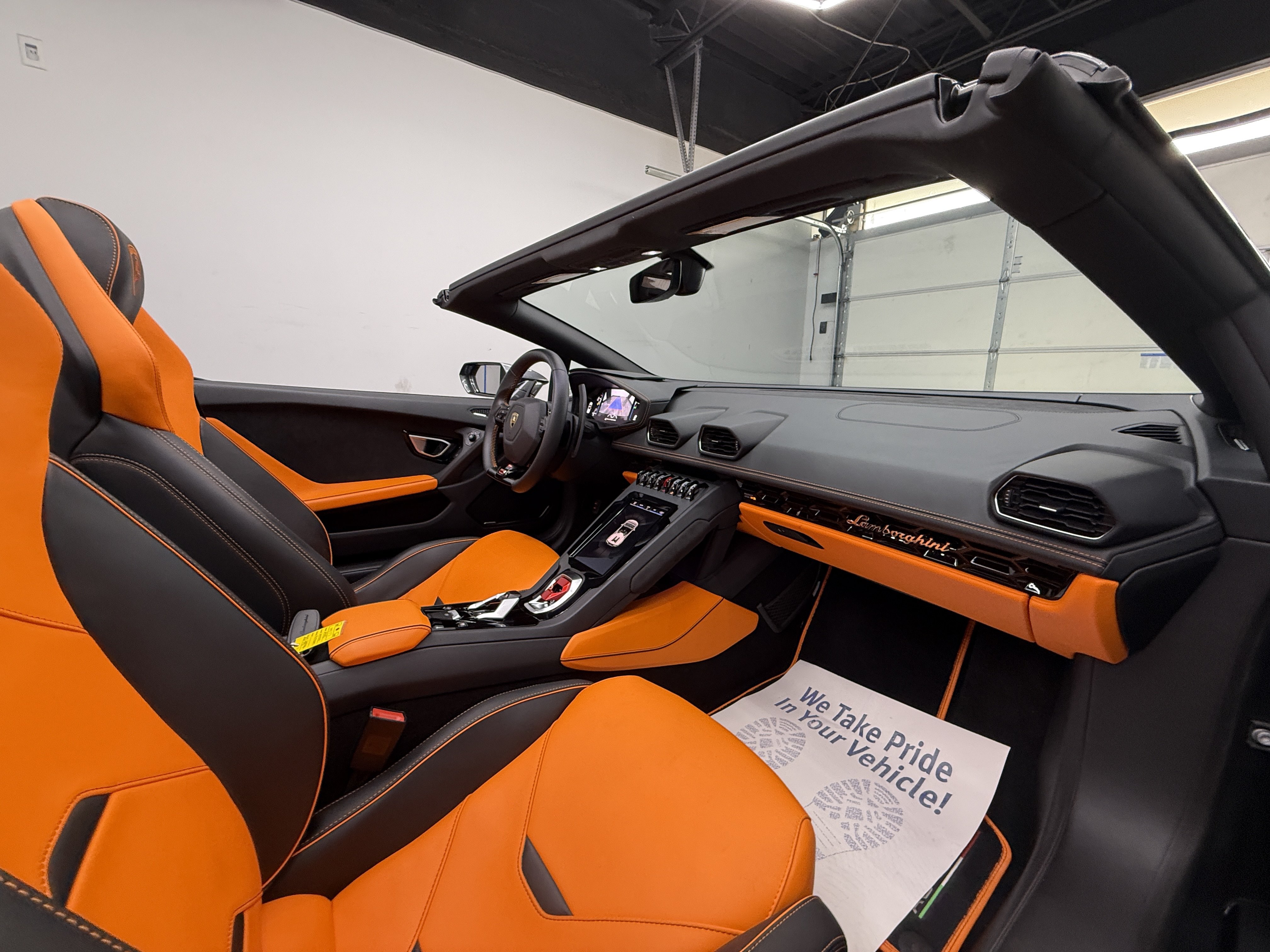 Used 2023 Lamborghini Huracan EVO RWD image 24