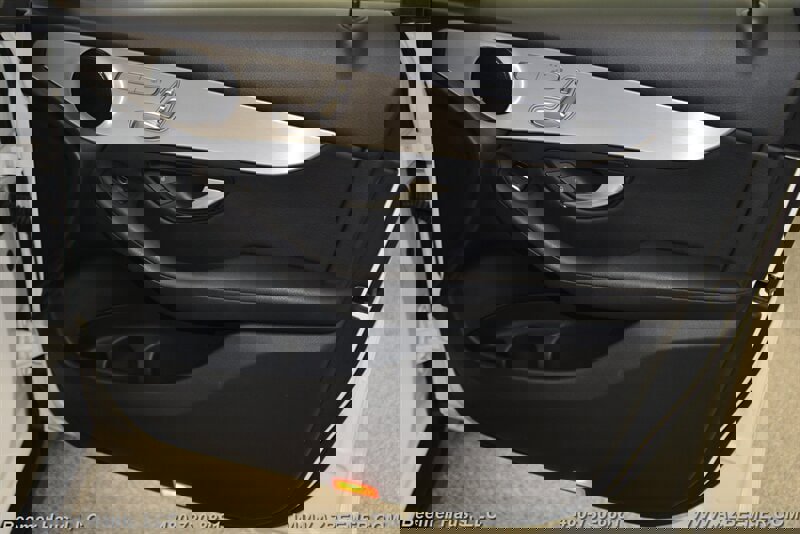 Used 2019 Mercedes-Benz GLC 300 image 36