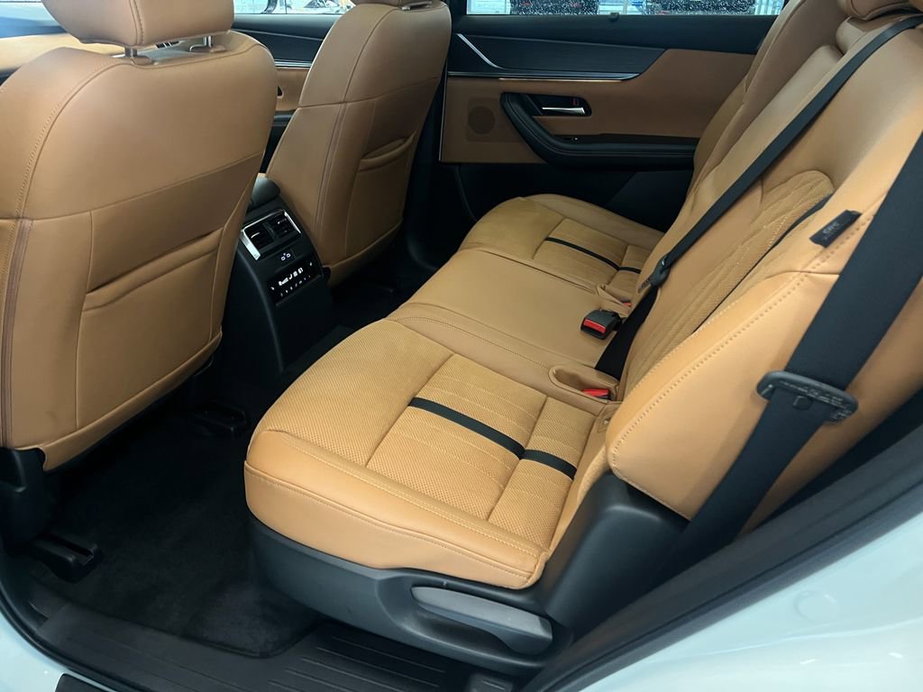 Certified 2025 MAZDA CX-70 3.3 Turbo S w/ Premium Plus image 29