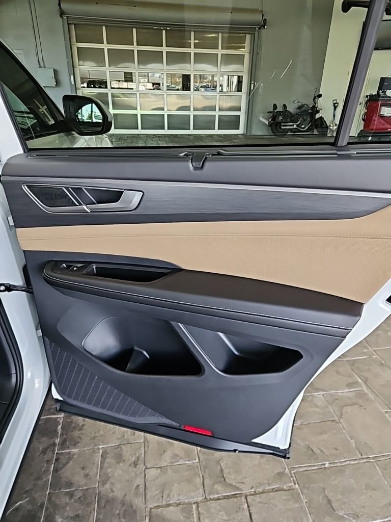 New 2026 Volkswagen Atlas Cross Sport SE image 15