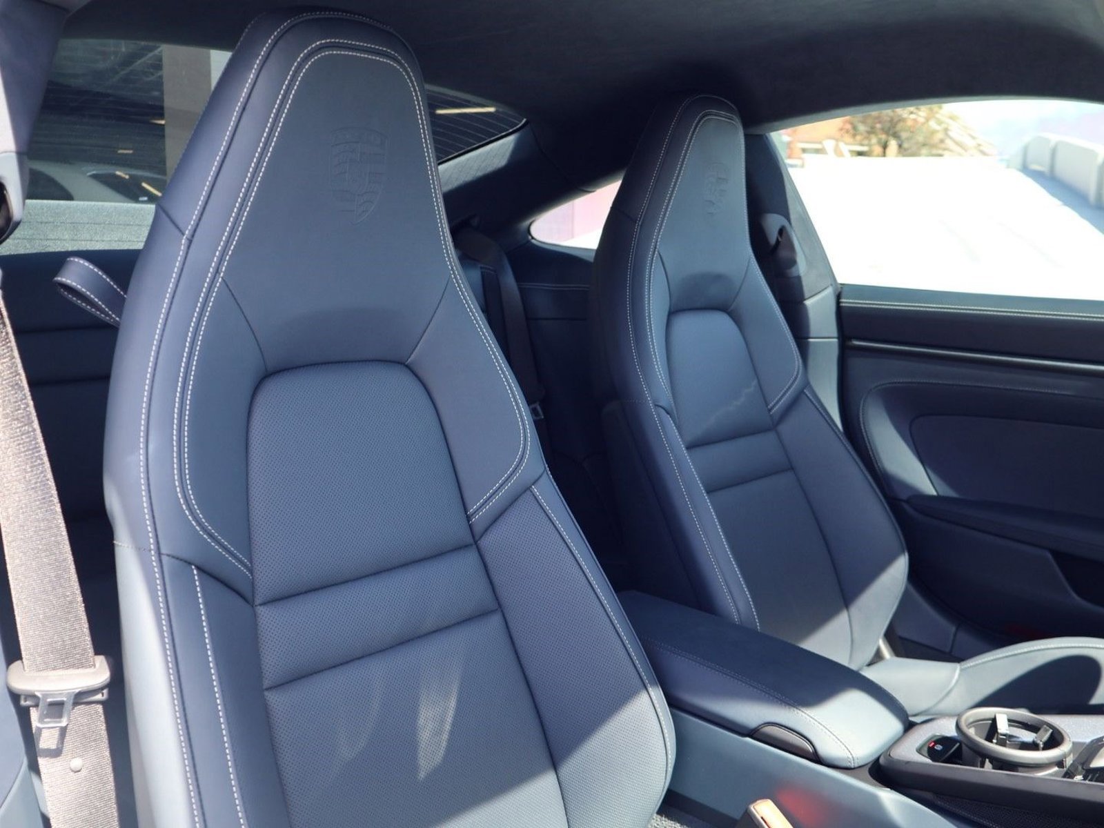 Certified 2025 Porsche 911 Carrera GTS RWD image 20