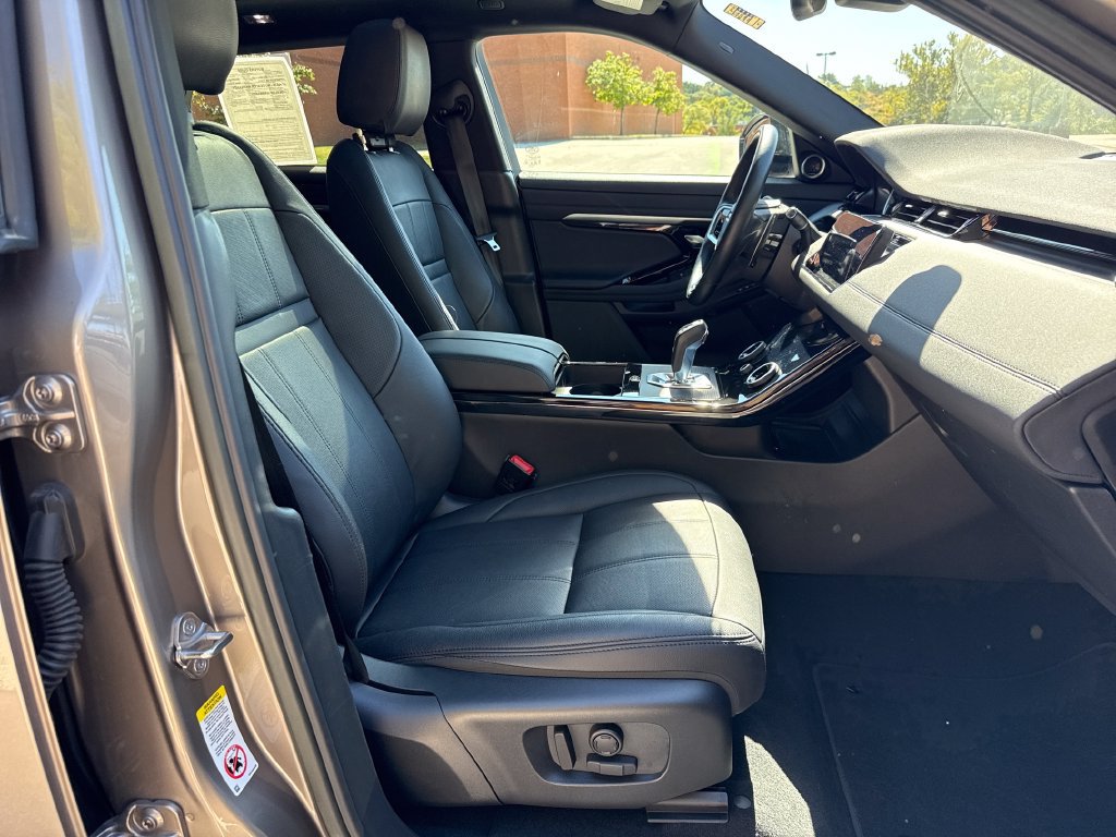 Used 2023 Land Rover Range Rover Evoque R-Dynamic SE AWD/4WD image 26