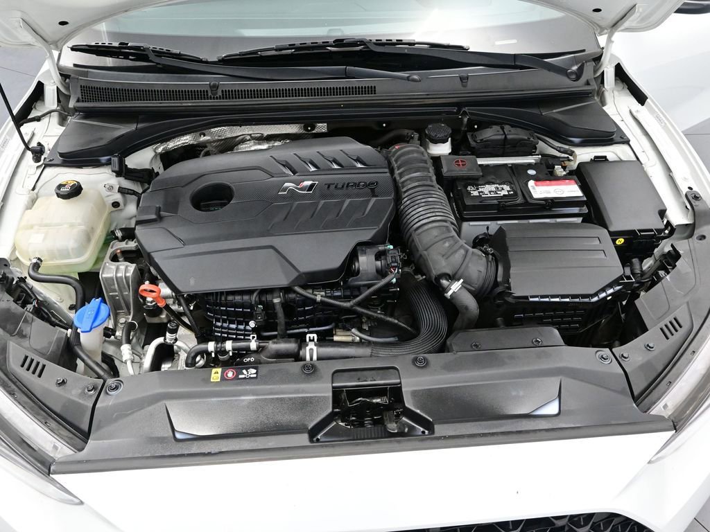 Used 2020 Hyundai Veloster N w/ Performance Package image 12
