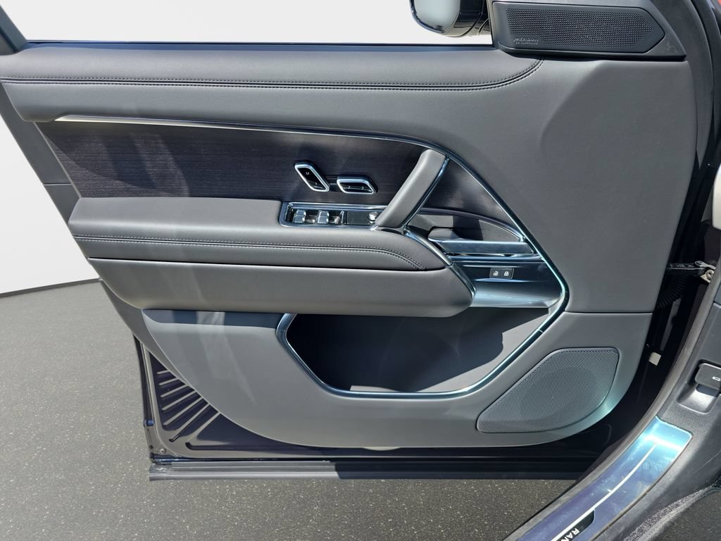 New 2026 Land Rover Range Rover SE AWD/4WD image 29