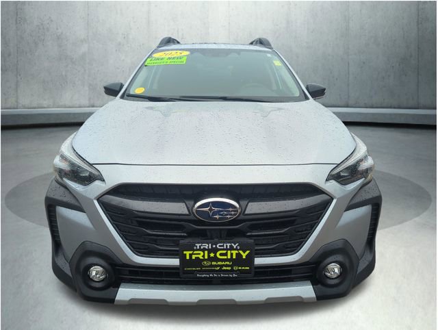 Used 2025 Subaru Outback Limited image 10