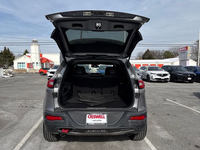 Used 2015 Jeep Cherokee Trailhawk w/ Comfort/Convenience Group image 10