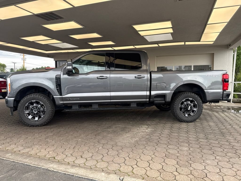 Used 2023 Ford F250 Lariat w/ Lariat Ultimate Package AWD/4WD image 9