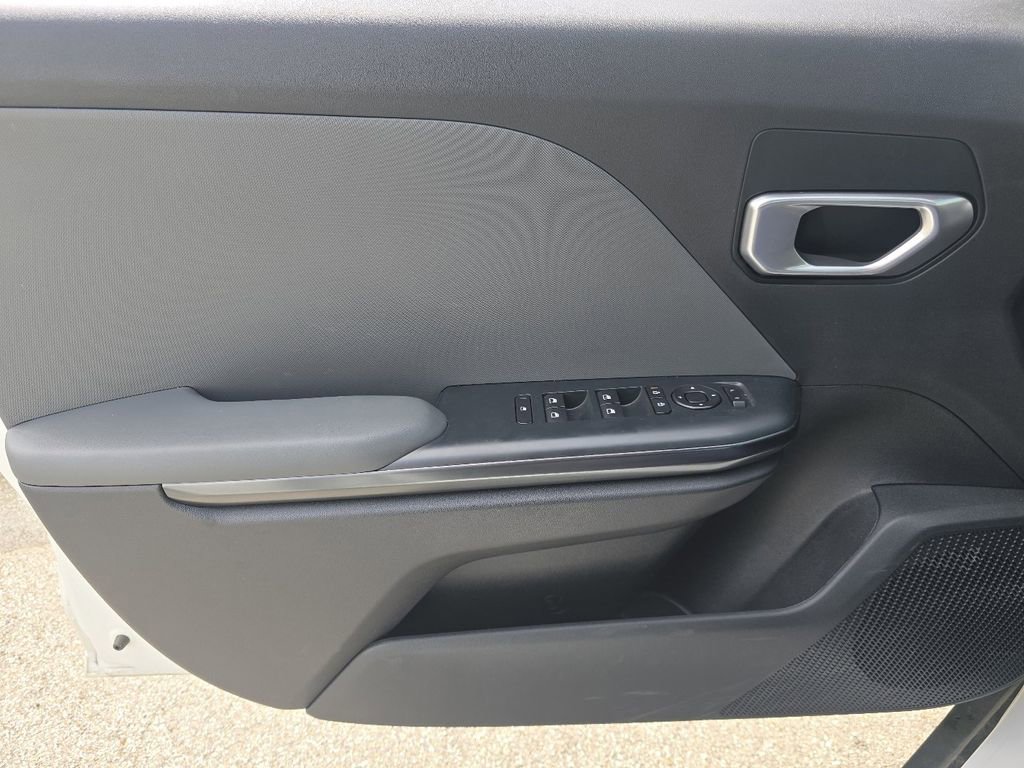Certified 2025 Kia K4 FWD image 25