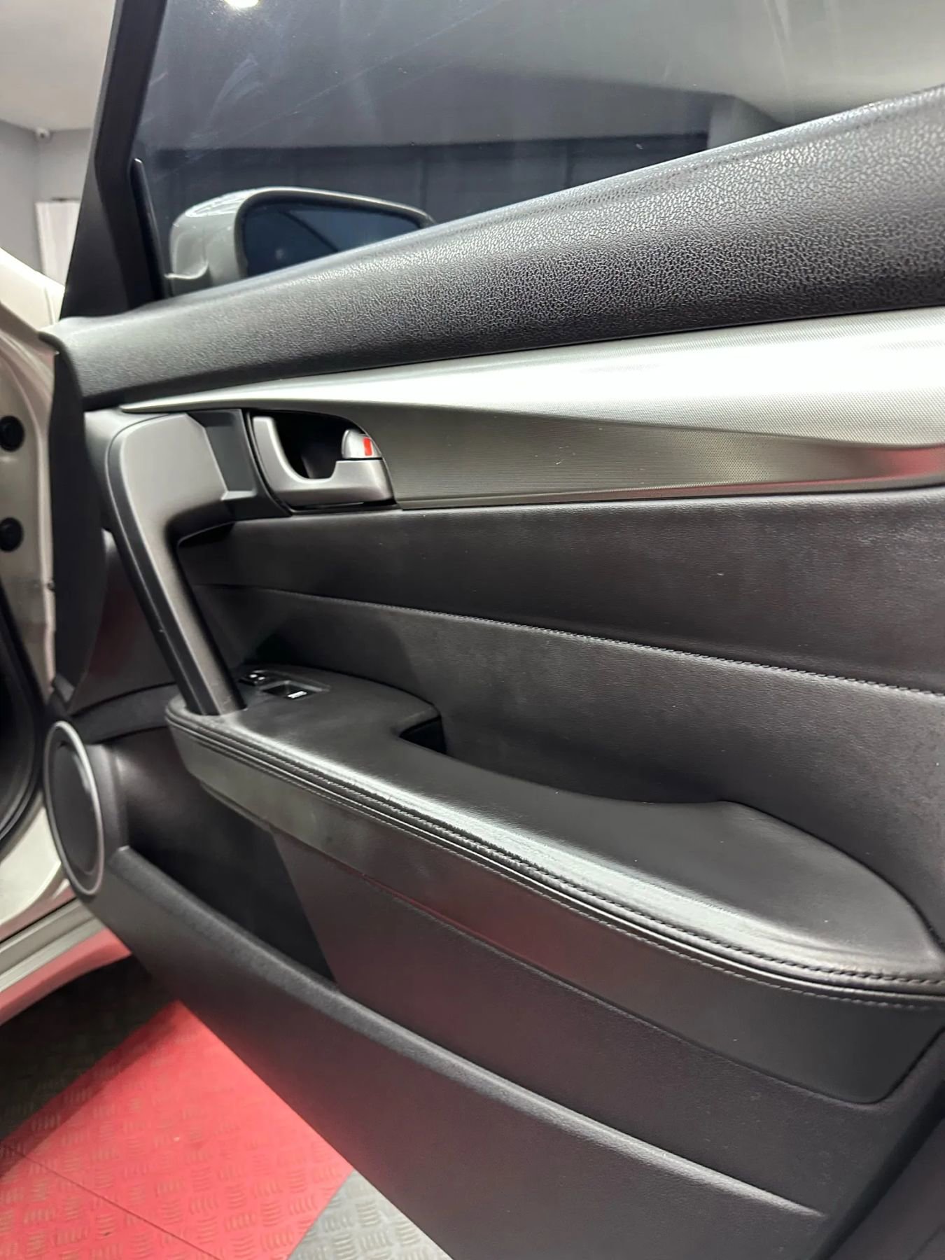 Used 2011 Acura TL w/ Technology Package image 25