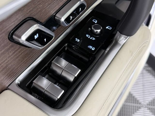 Certified 2026 Land Rover Range Rover SE AWD/4WD image 22