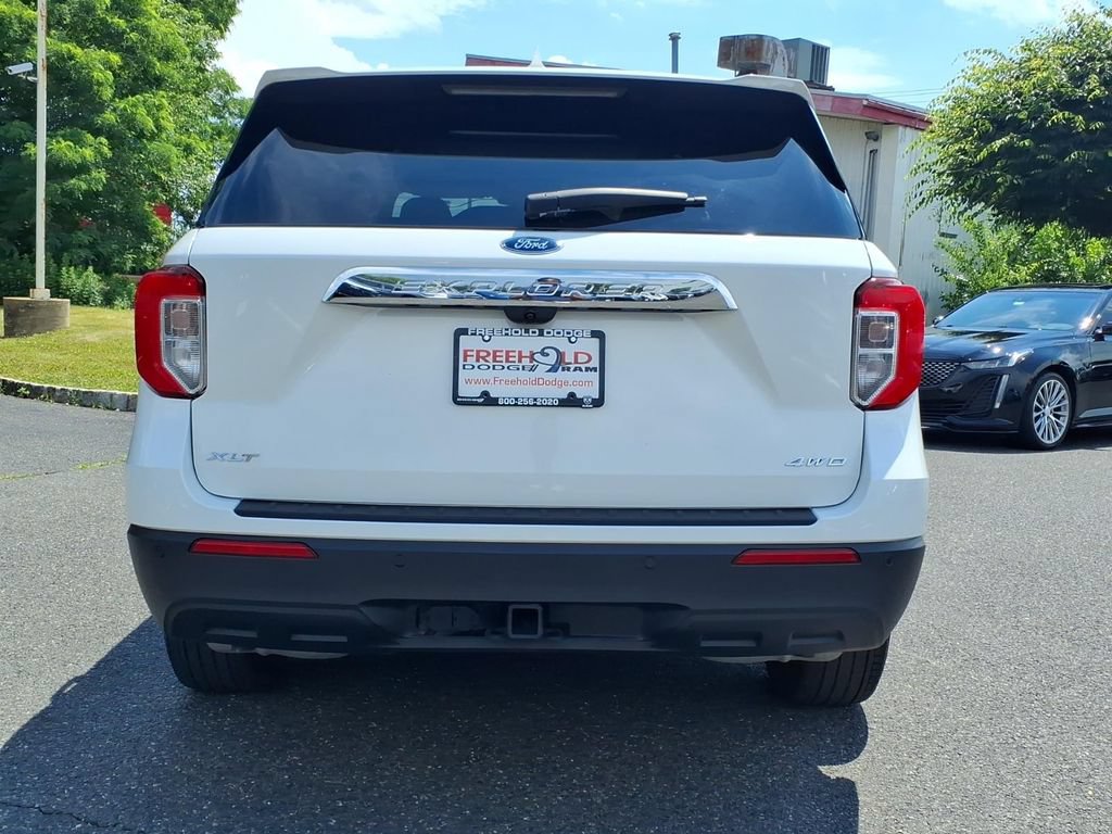Used 2023 Ford Explorer XLT w/ Equipment Group 202A AWD/4WD image 22