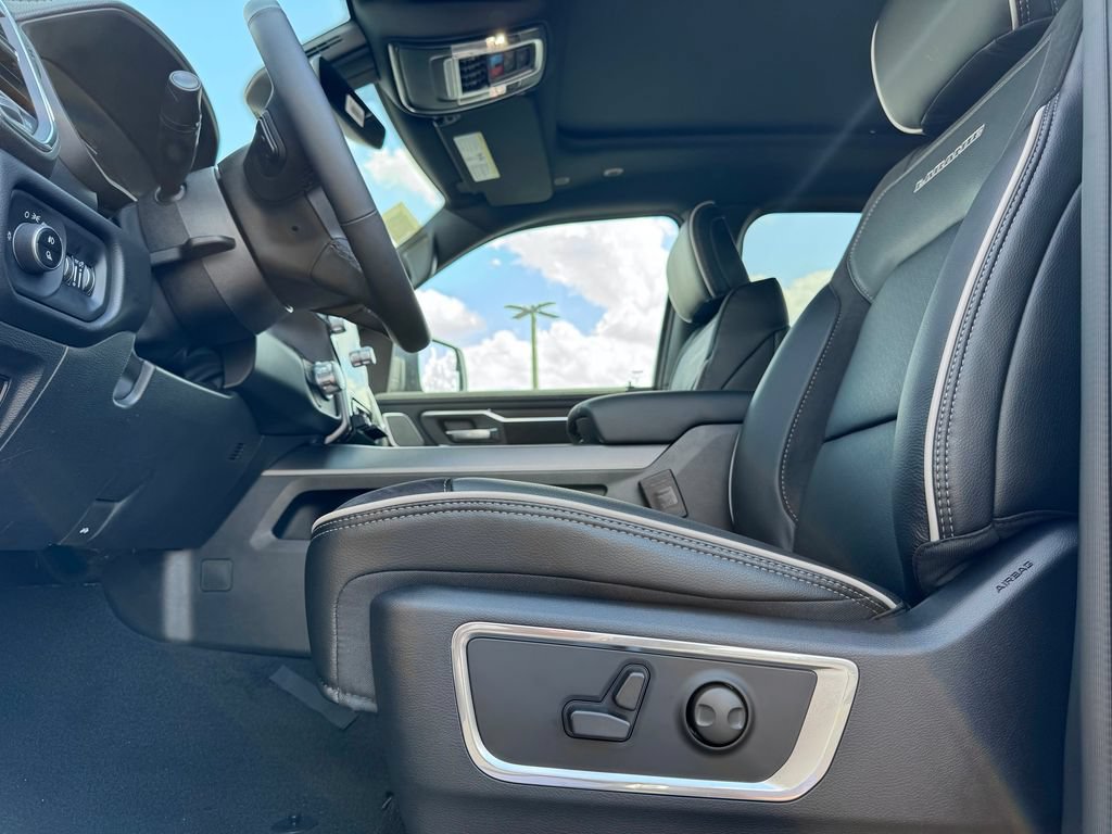 New 2027 RAM 1500 Laramie AWD/4WD image 15