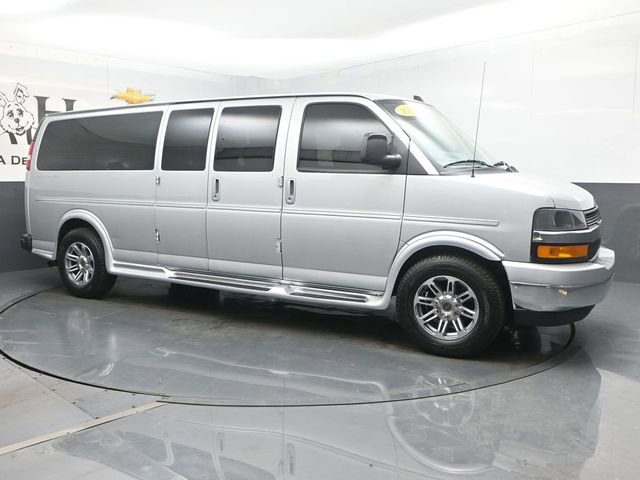 Used 2023 Chevrolet Express 2500 Extended image 6