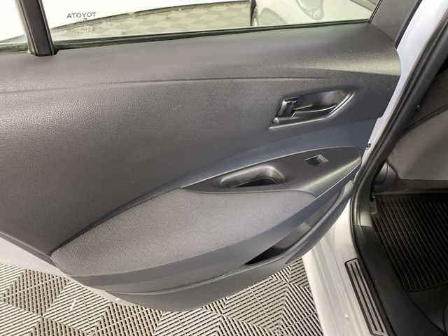 Used 2025 Toyota Corolla LE FWD image 24