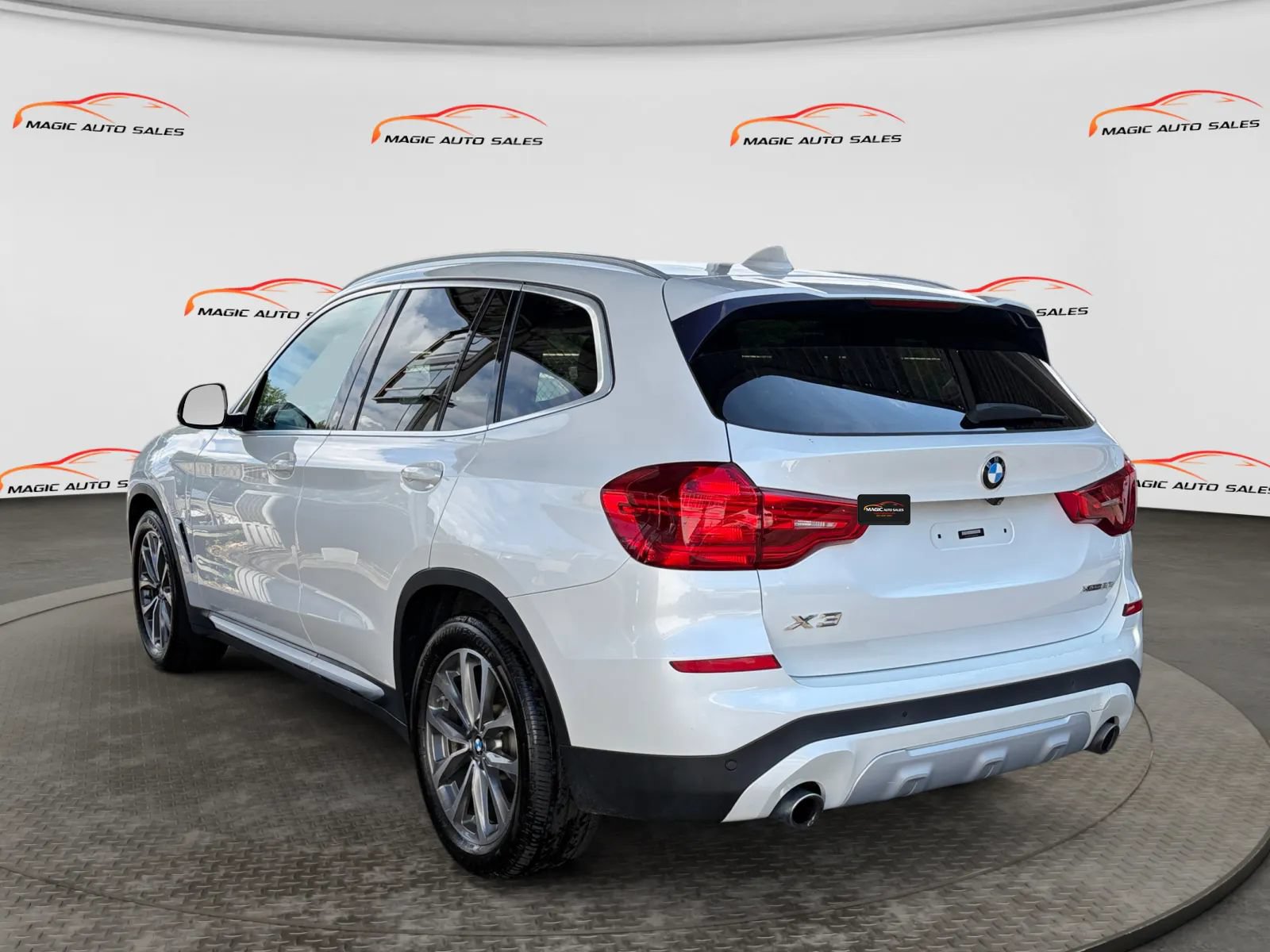 Used 2018 BMW X3 xDrive30i AWD/4WD image 8