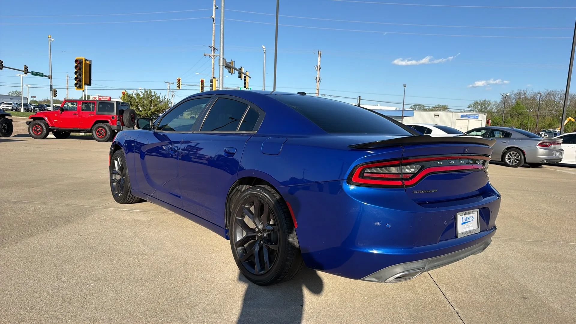 Used 2019 Dodge Charger SXT w/ Blacktop Package RWD image 13