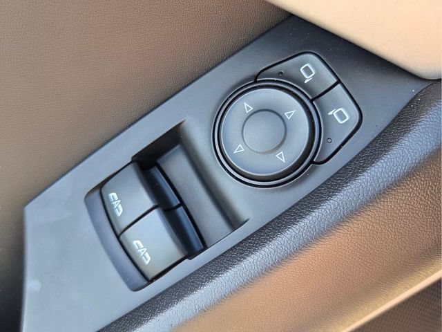 Used 2020 Chevrolet Camaro LT RWD image 33