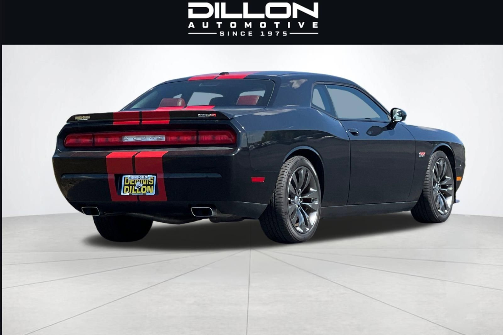 Used 2014 Dodge Challenger SRT8 w/ Harman/Kardon Audio Group RWD image 4