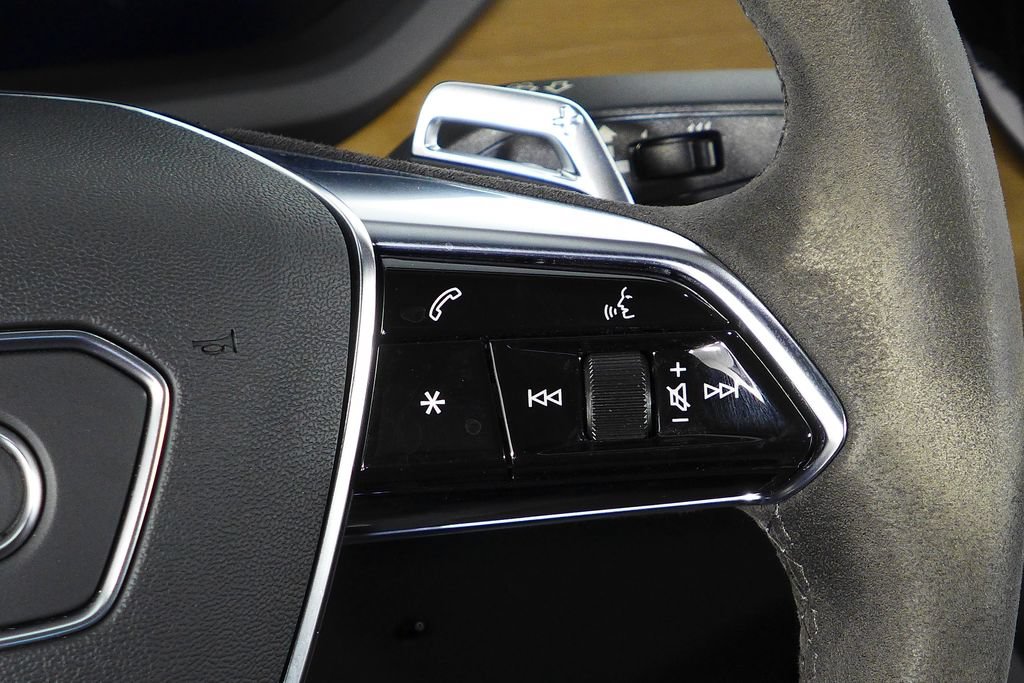 Used 2022 Audi e-tron GT Premium Plus AWD/4WD image 28