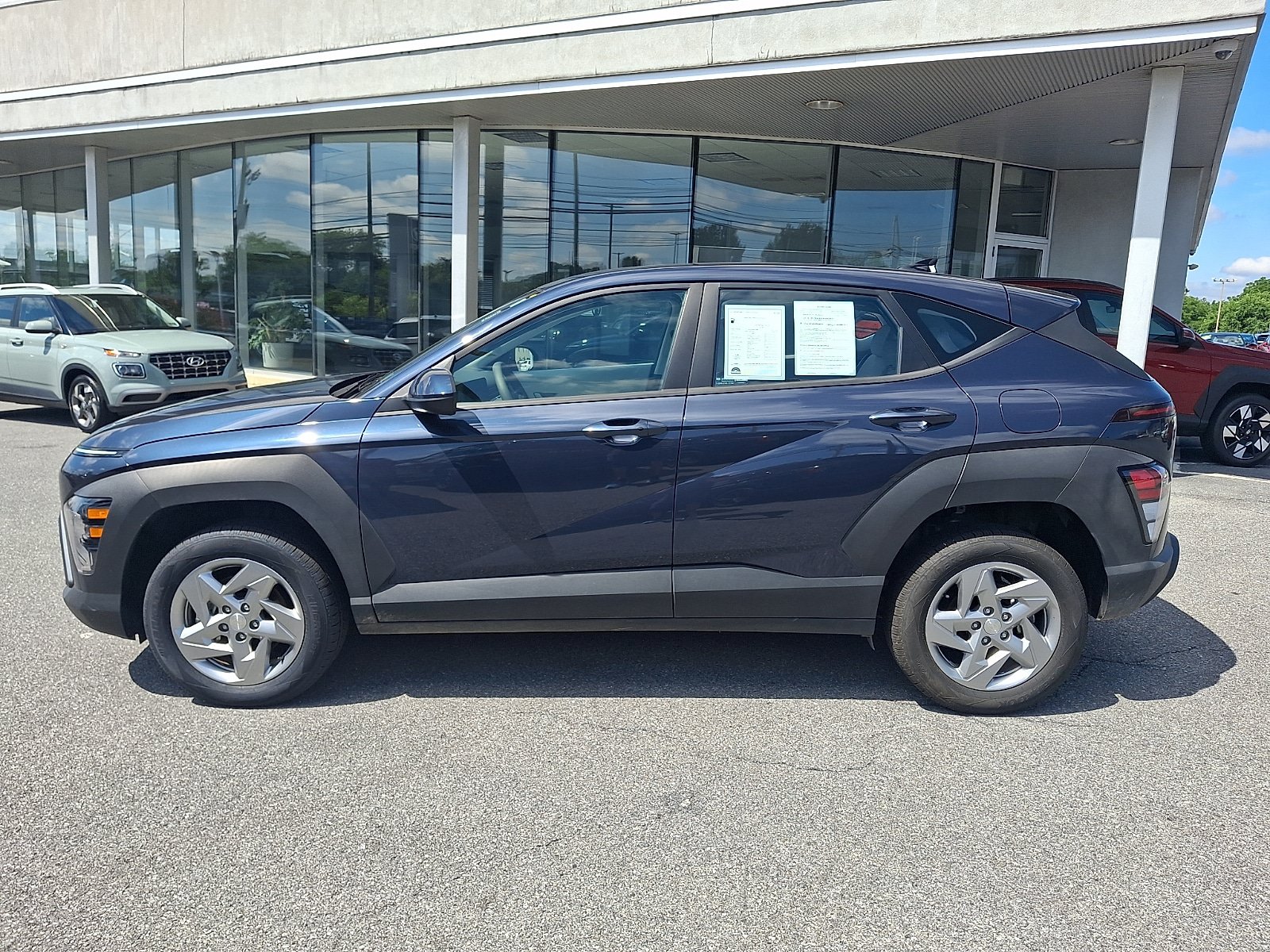 Certified 2025 Hyundai Kona SE AWD/4WD image 8