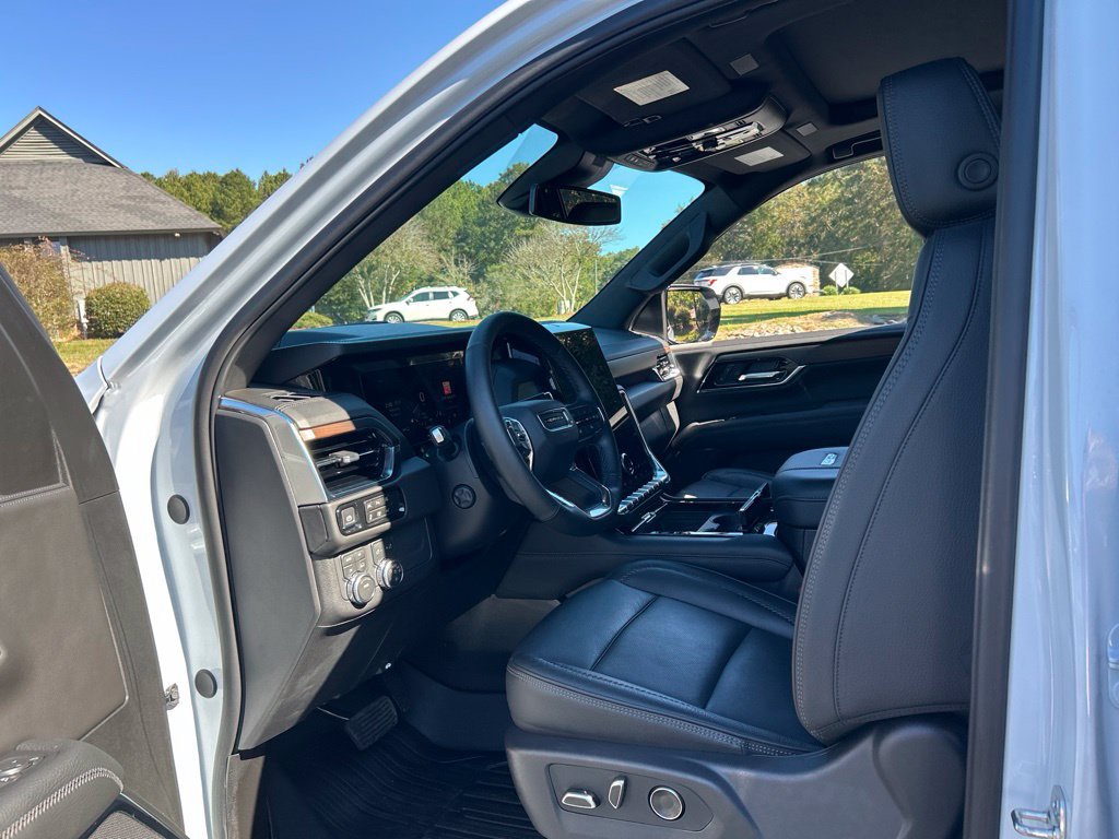 Used 2026 GMC Yukon XL Denali w/ Sun & Power Step Package AWD/4WD image 38