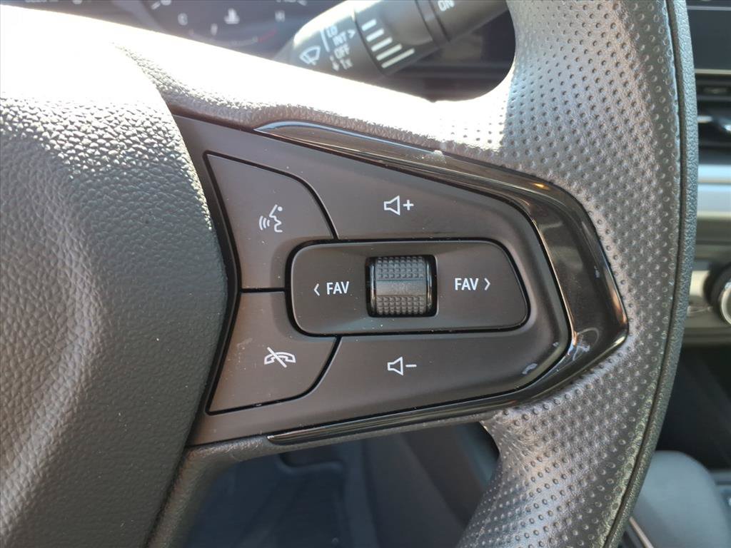 Used 2026 Chevrolet Trax LS w/ Driver Confidence Package FWD image 24