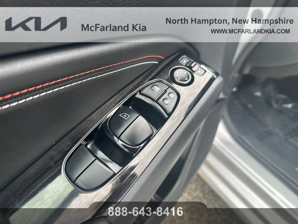Used 2023 Nissan Altima 2.0 SR FWD image 12