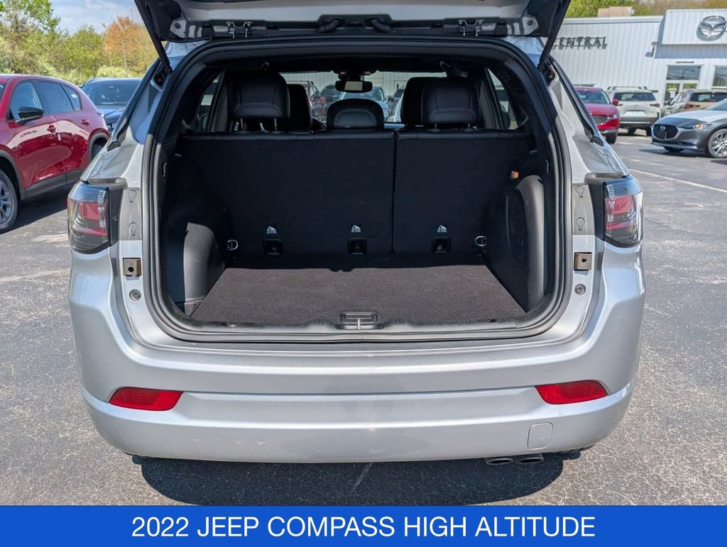 Used 2022 Jeep Compass High Altitude AWD/4WD image 30