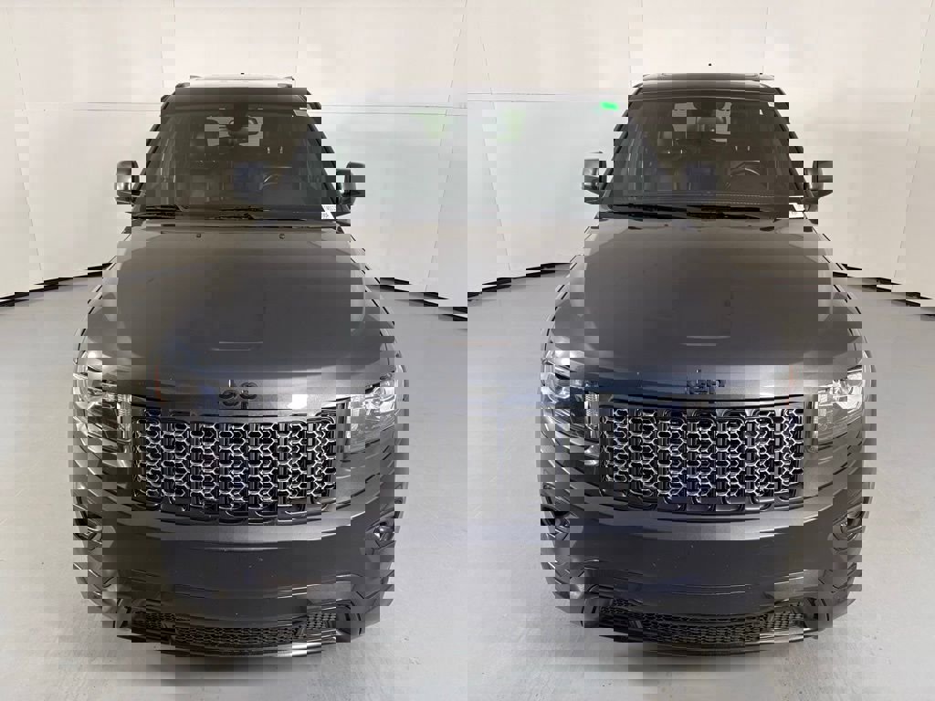 Used 2015 Jeep Grand Cherokee Altitude image 3