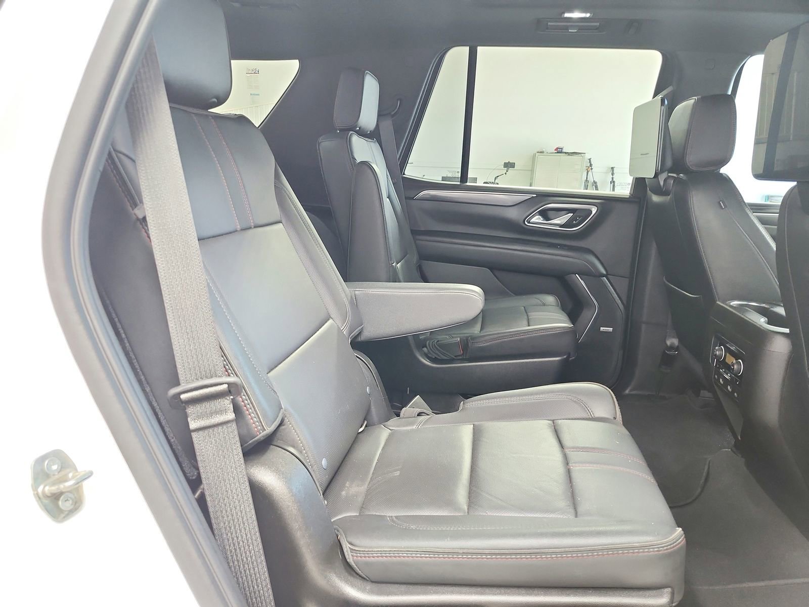 Used 2021 Chevrolet Tahoe RST w/ Luxury Package image 42