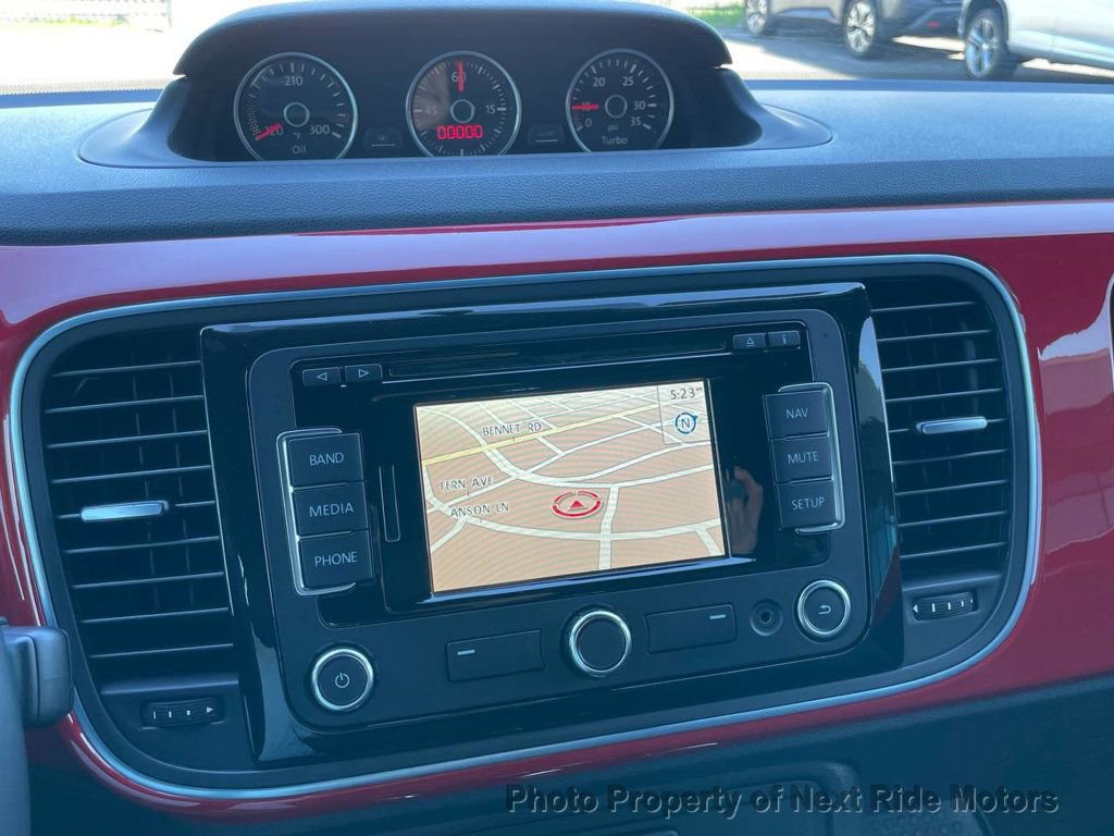 Used 2013 Volkswagen Beetle TDI FWD image 18