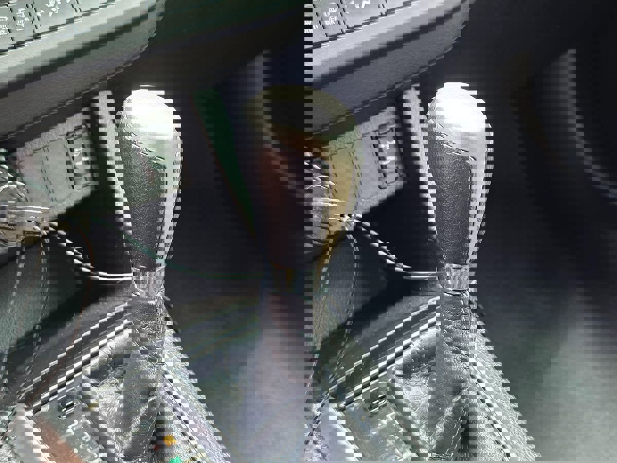 Used 2016 Toyota Corolla LE FWD image 35