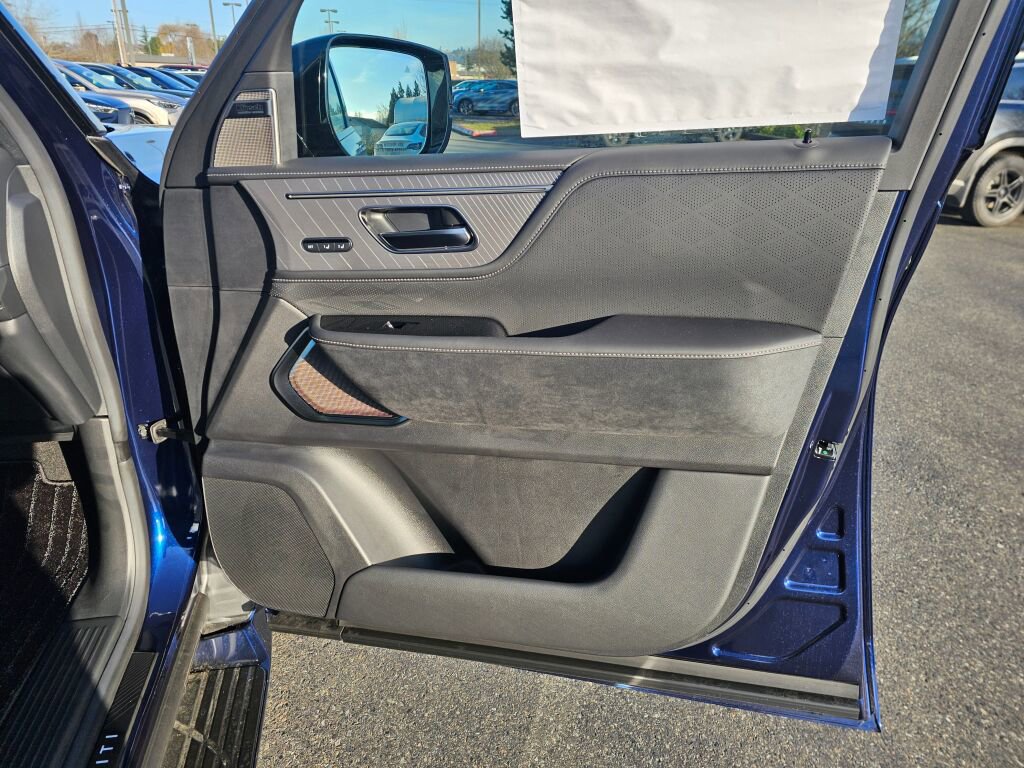 New 2026 INFINITI QX80 Autograph w/ Premium Cargo Package image 10