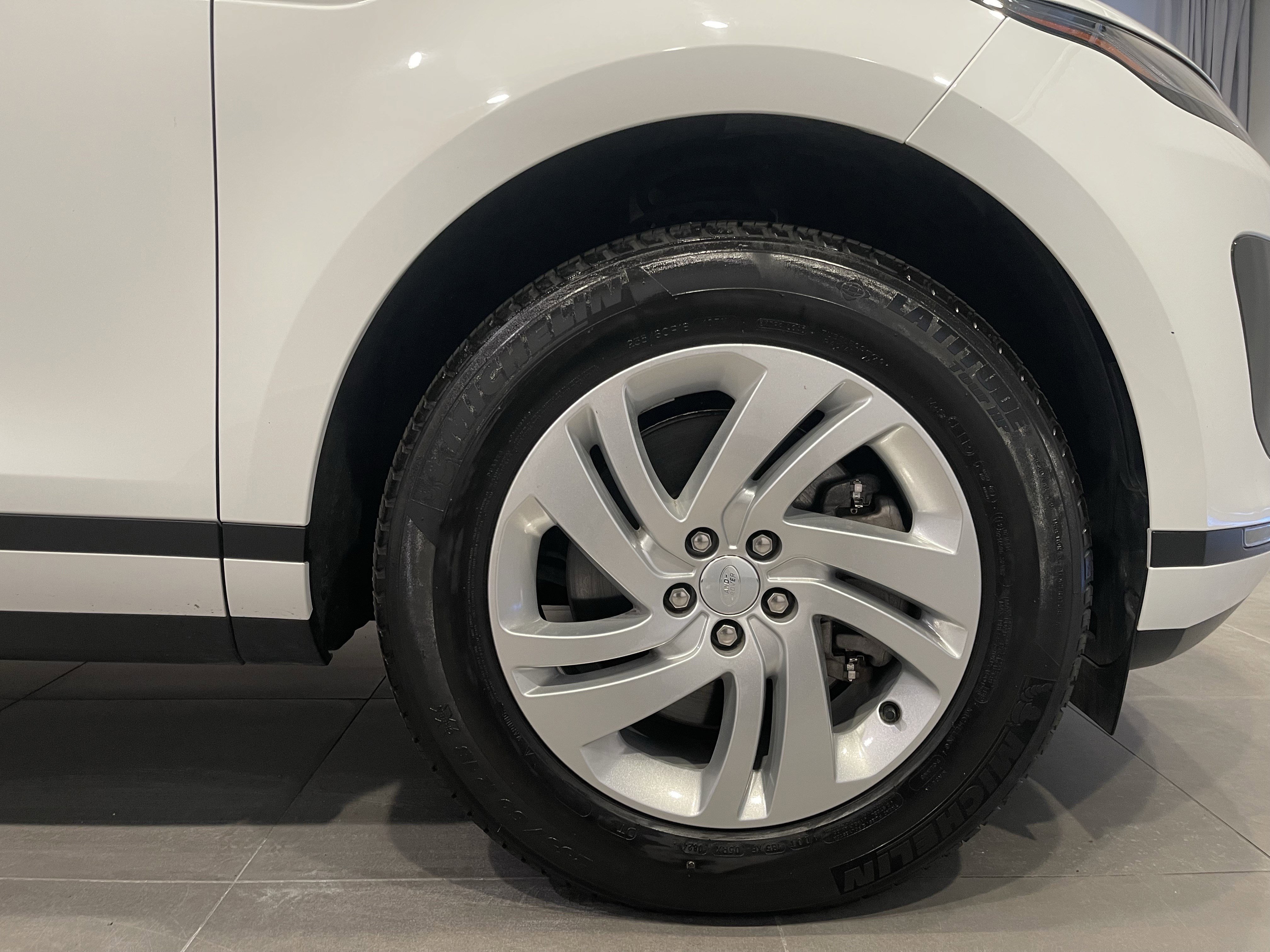 Used 2024 Land Rover Range Rover Evoque S image 10