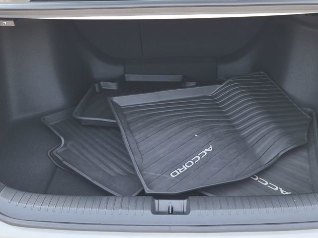 Used 2024 Honda Accord Touring image 10