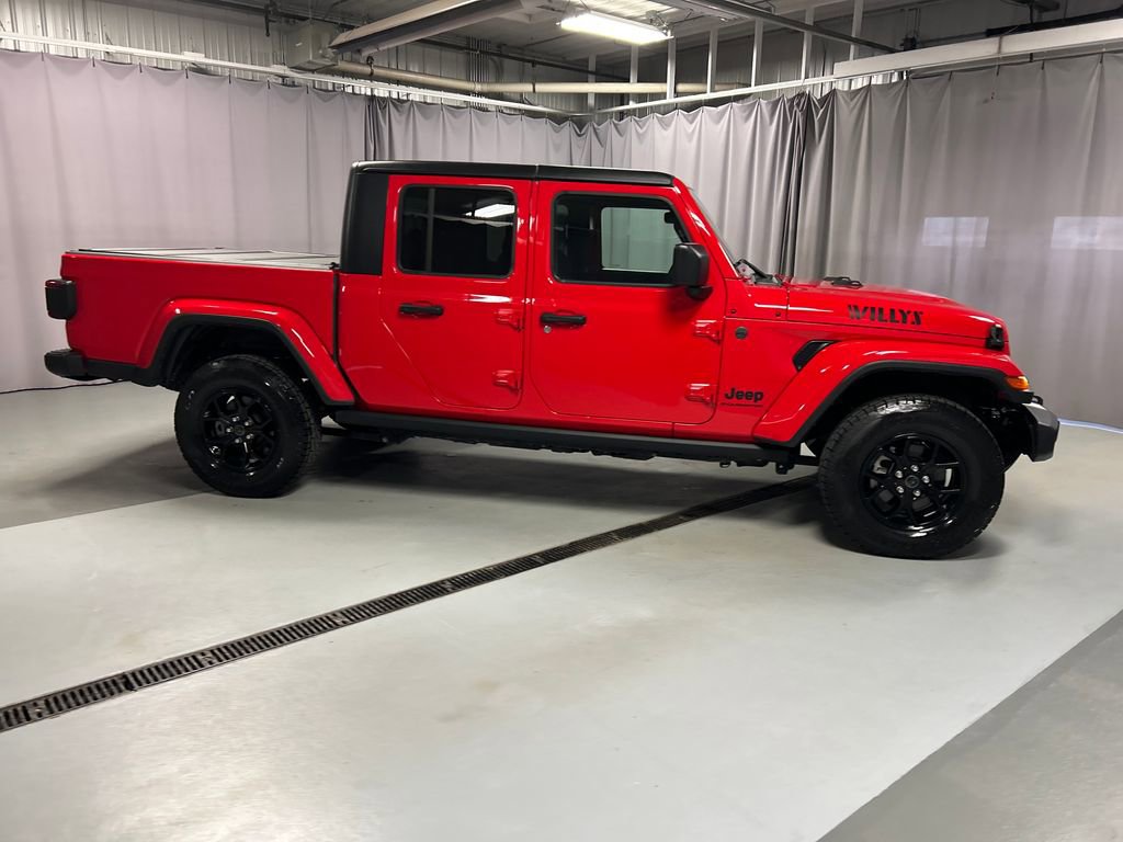 Used 2024 Jeep Gladiator Sport image 8