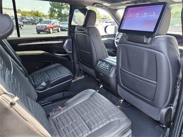 New 2025 Cadillac Escalade ESV Sport Platinum w/ LPO, ONYX Package image 23