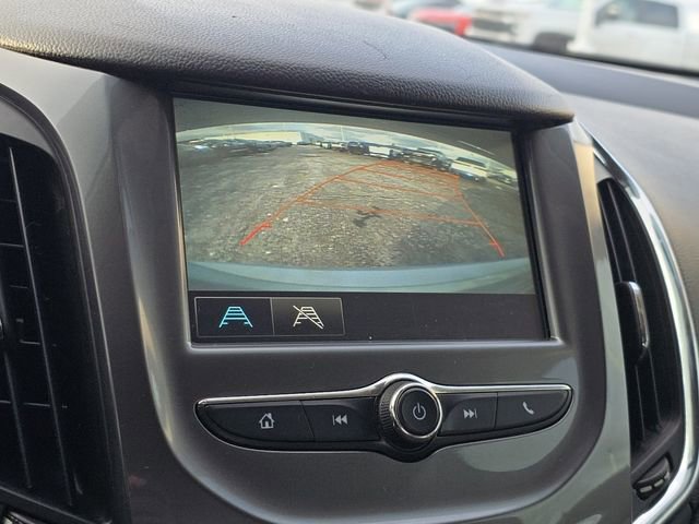 Used 2017 Chevrolet Cruze LT w/ Convenience Package image 3