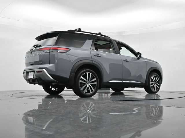 Used 2025 Nissan Pathfinder Platinum FWD image 35