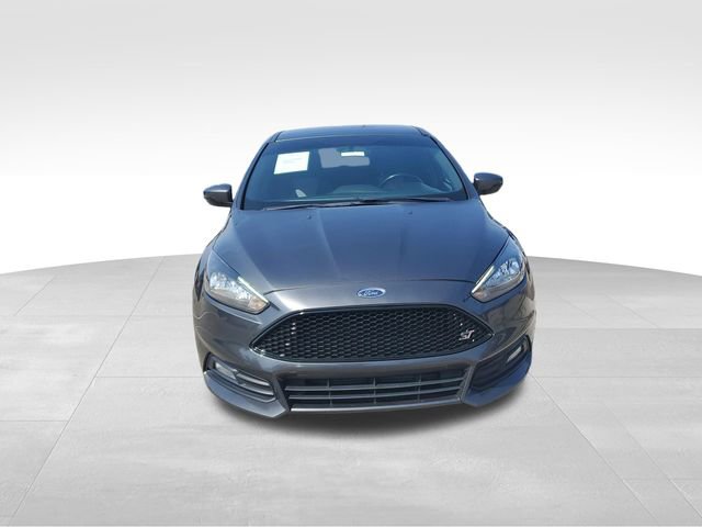 Used 2018 Ford Focus ST FWD image 2
