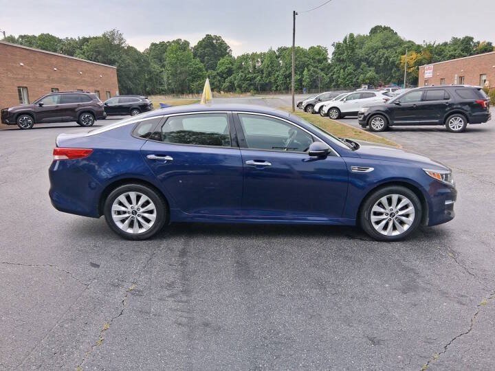 Used 2017 Kia Optima EX FWD image 4