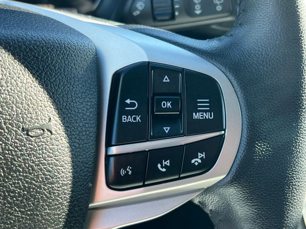 Used 2021 Ford Explorer XLT image 37