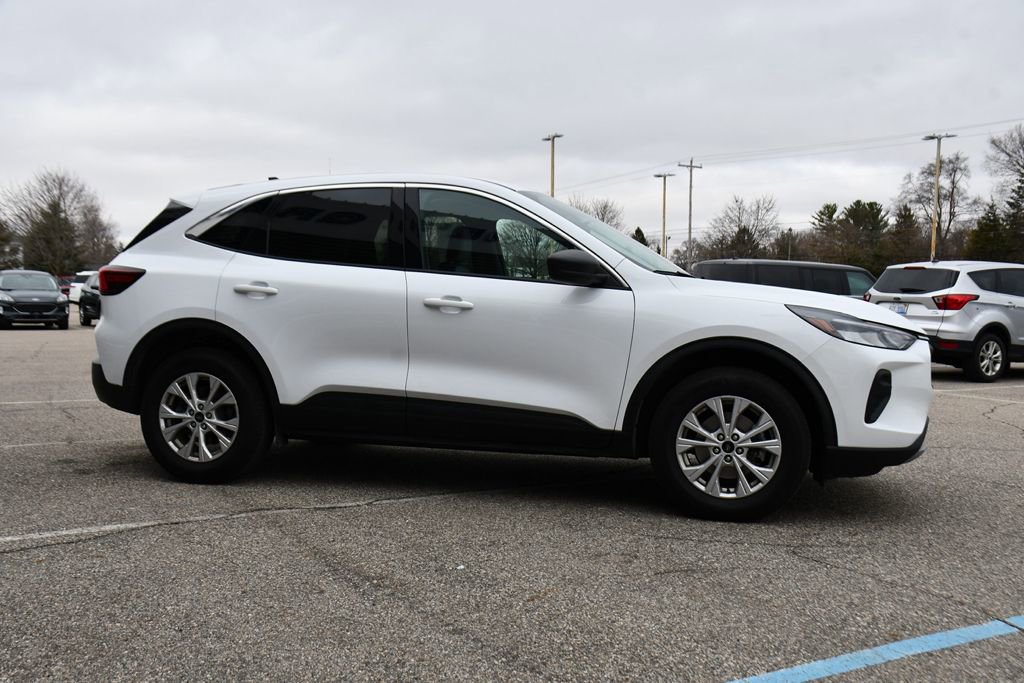Used 2023 Ford Escape Active image 8