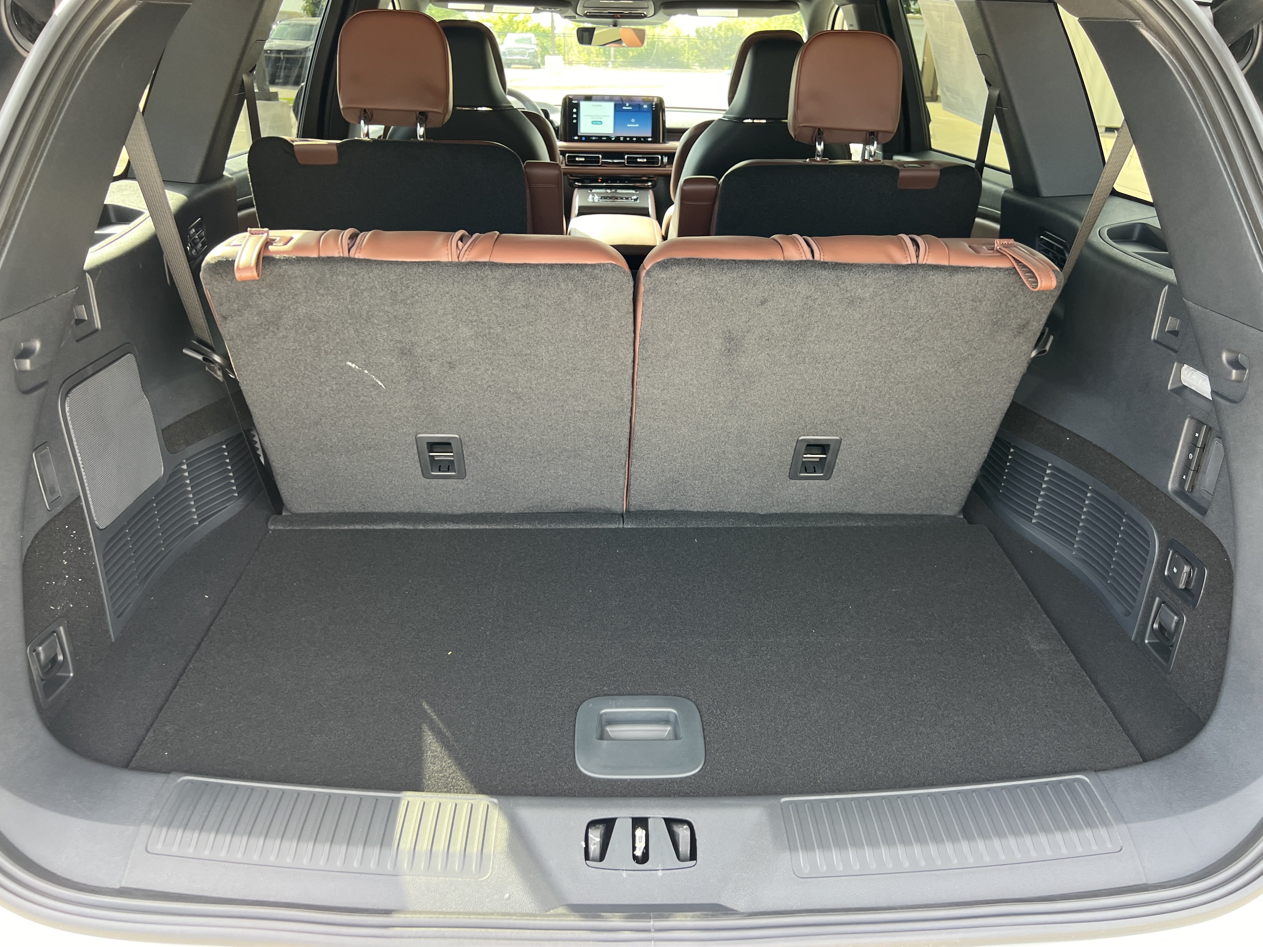 New 2027 Lincoln Aviator Reserve w/ Luxury Package RWD image 27