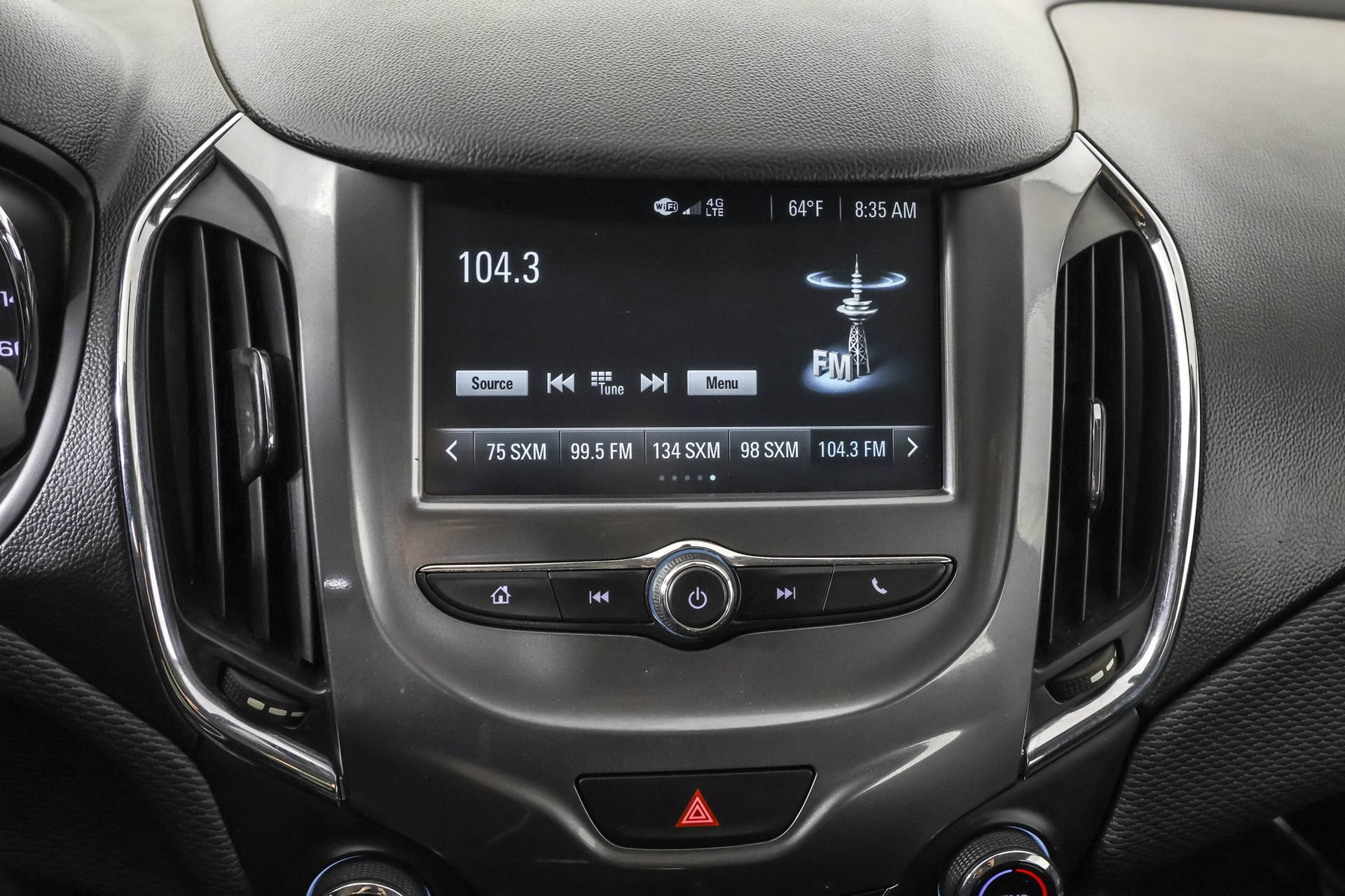 Used 2017 Chevrolet Cruze LT image 28